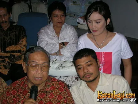 Foto Rieke Dyah Pitaloka