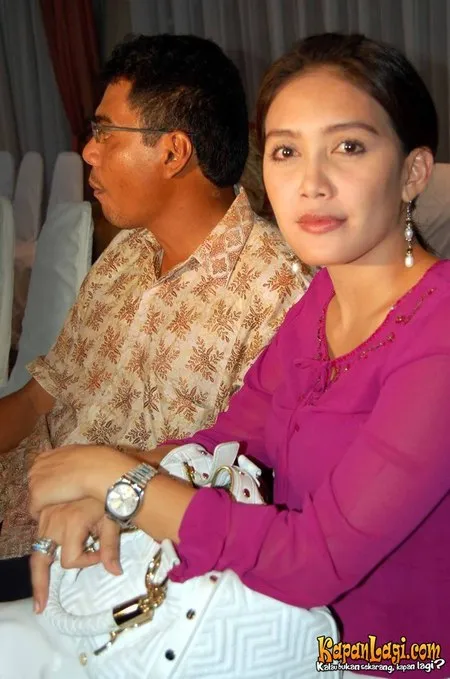 Foto Rieke Dyah Pitaloka