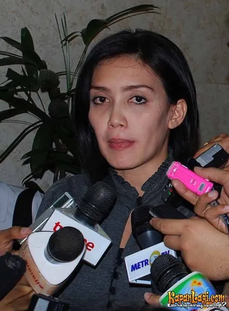 Foto Rieke Dyah Pitaloka