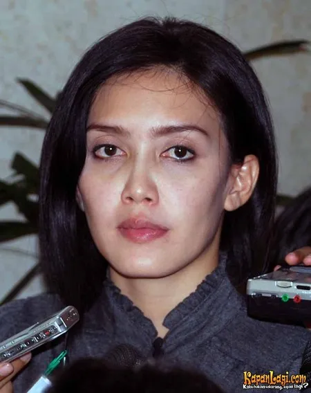 Foto Rieke Dyah Pitaloka