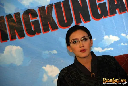 Foto Rieke Dyah Pitaloka