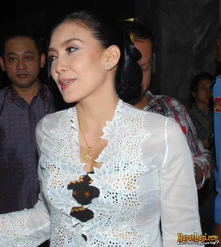 Foto Rieke Dyah Pitaloka