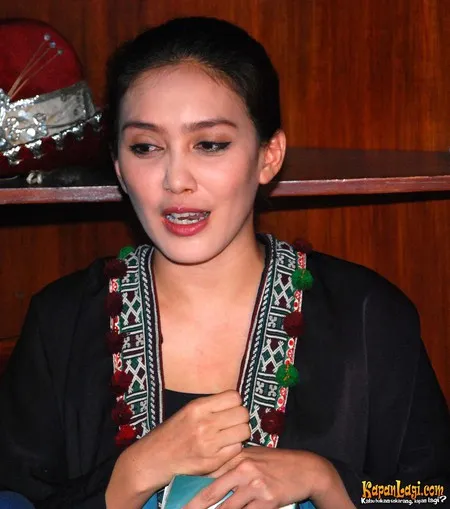 Foto Rieke Dyah Pitaloka