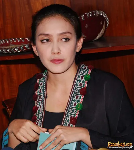 Foto Rieke Dyah Pitaloka