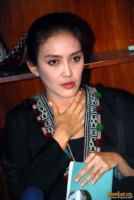 Foto Rieke Dyah Pitaloka