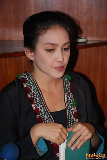 Foto Rieke Dyah Pitaloka