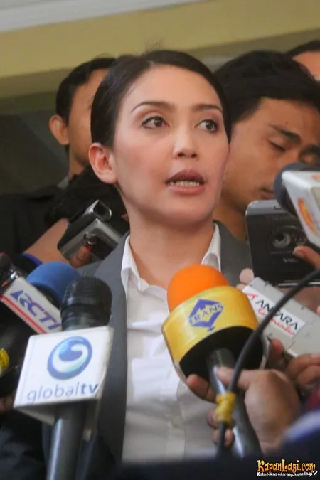 Foto Rieke Dyah Pitaloka