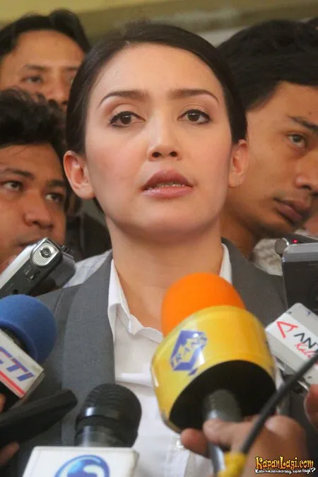 Foto Rieke Dyah Pitaloka