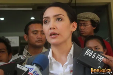 Foto Rieke Dyah Pitaloka