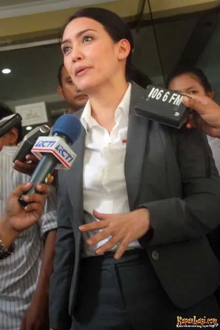 Foto Rieke Dyah Pitaloka