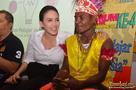 Foto Rieke Dyah Pitaloka