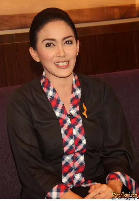 Foto Rieke Dyah Pitaloka
