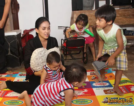 Foto Rieke Dyah Pitaloka