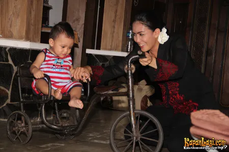 Foto Rieke Dyah Pitaloka