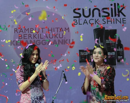 Foto Rieke Dyah Pitaloka