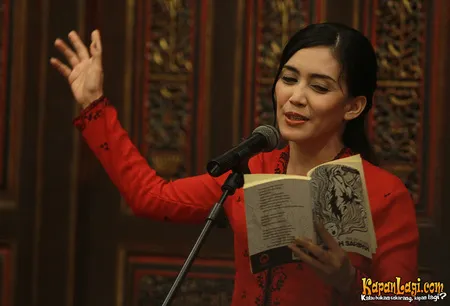 Foto Rieke Dyah Pitaloka