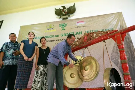 Foto Rieke Dyah Pitaloka