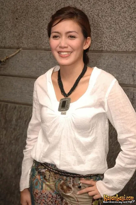 Foto Rieke Dyah Pitaloka