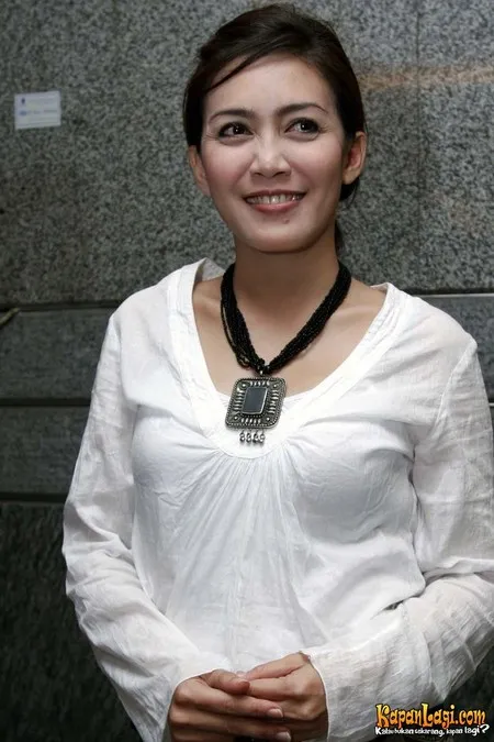 Foto Rieke Dyah Pitaloka