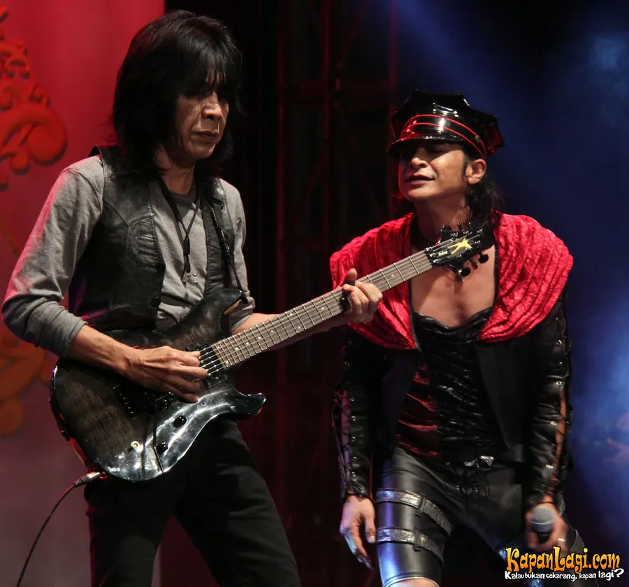 Rif siap membawakan cover dari lagu Anggun dan Ikang Fawzi