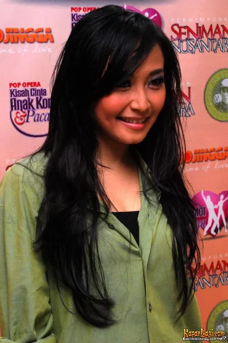 Foto Rinni Wulandari