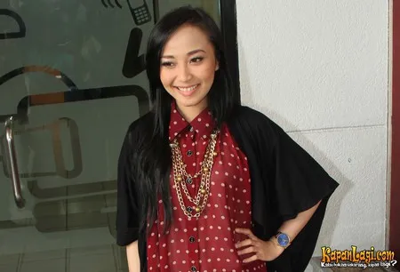 Foto Rinni Wulandari