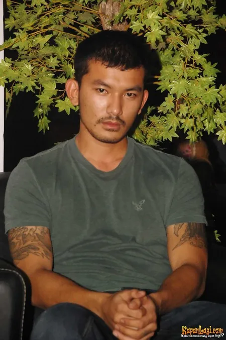 Foto Rio Dewanto