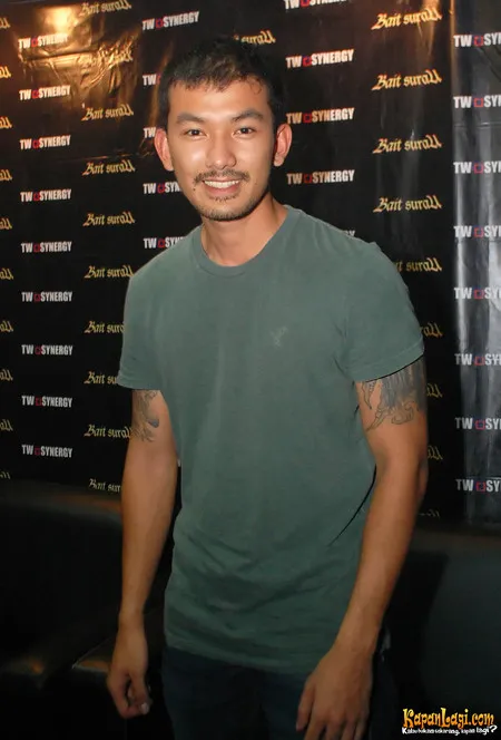 Foto Rio Dewanto