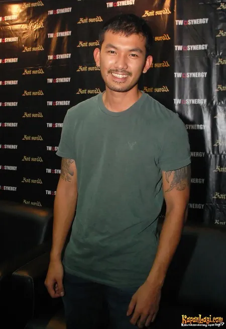 Foto Rio Dewanto