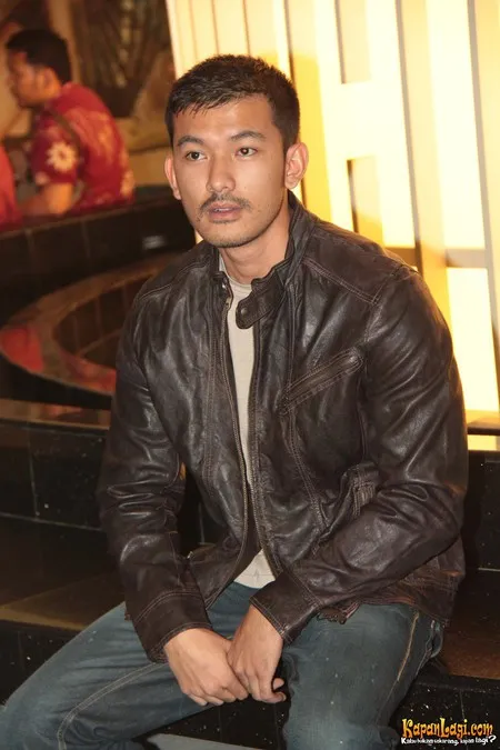 Foto Rio Dewanto