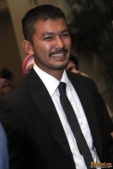 Foto Rio Dewanto