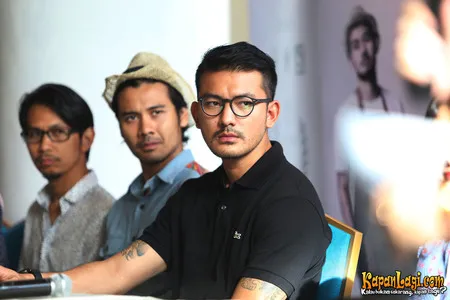 Foto Rio Dewanto