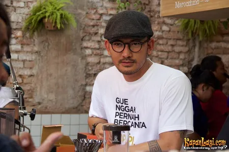 Foto Rio Dewanto