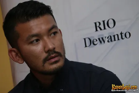 Foto Rio Dewanto