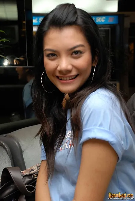 Foto Riri Rinta