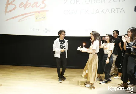 Foto Riri Riza Sutradara