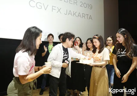 Foto Riri Riza Sutradara