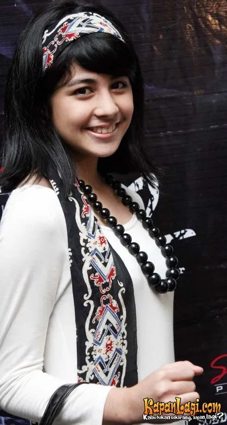 Foto Risty Tagor