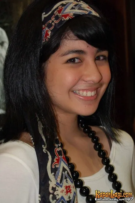 Foto Risty Tagor