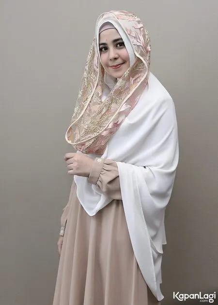 Foto Risty Tagor