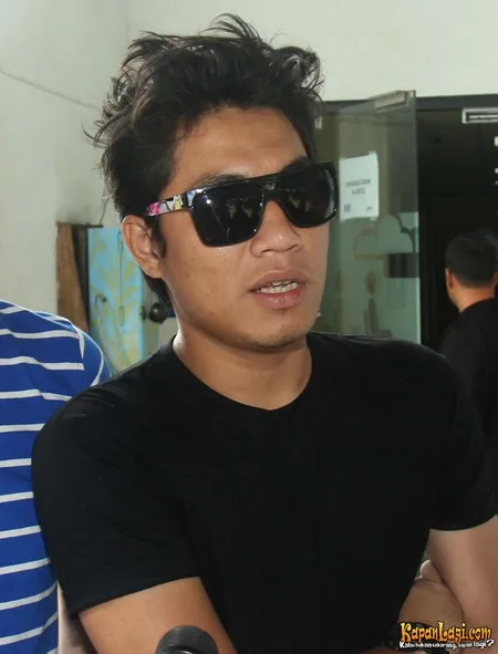 Foto Rizal Armada