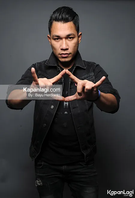 Foto Rizal Armada