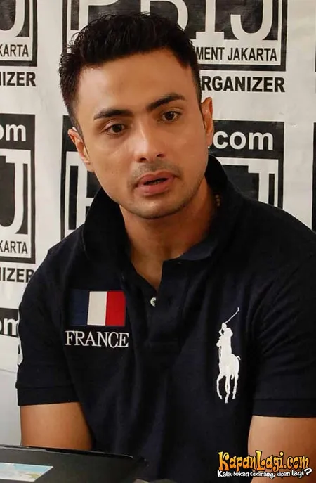 Foto Rizal Djibran