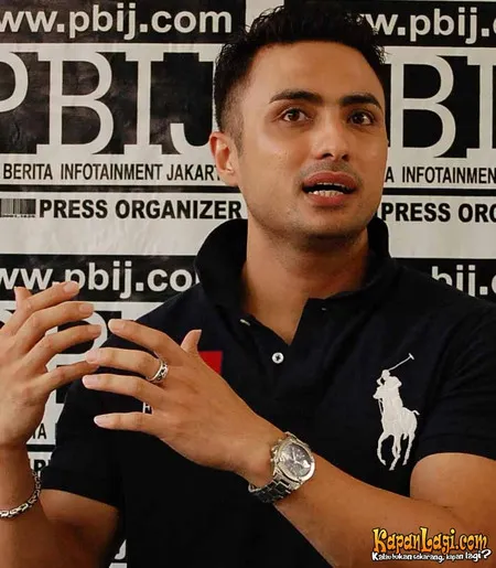Foto Rizal Djibran
