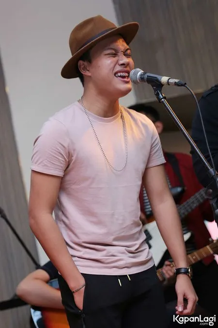 Foto Rizky Febian