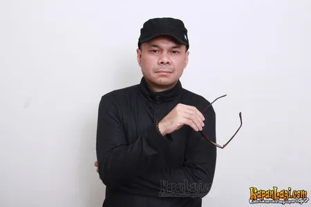 Foto Romy Soekarno Electron 45