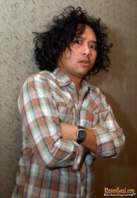 Foto Ronal Surapradja