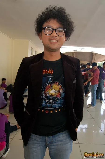 Foto Ronal Surapradja