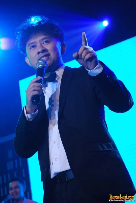 Foto Ronal Surapradja