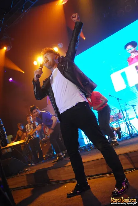 Foto Ronal Surapradja